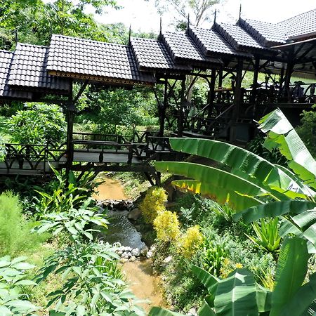 Montania Lifestyle Hotel Phanom Eksteriør billede