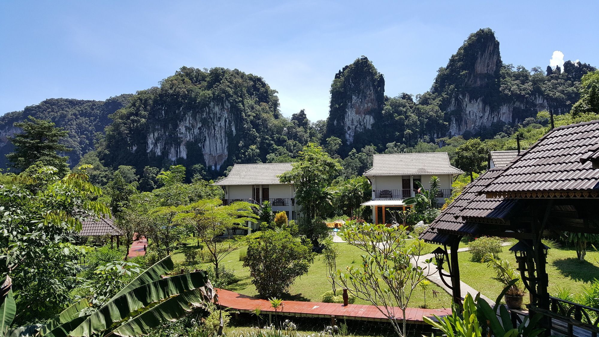 Montania Lifestyle Hotel Phanom Eksteriør billede